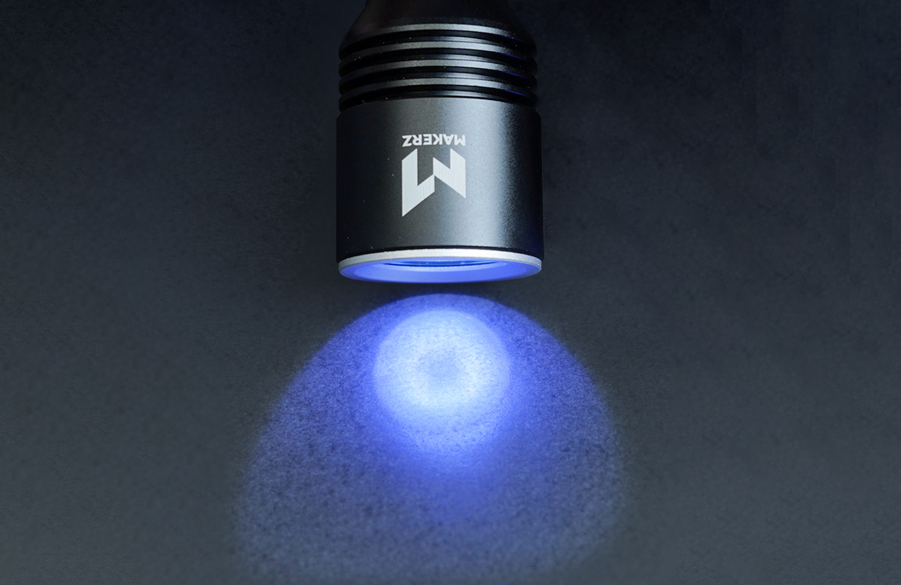 リーク瞬間補修材 専用充電式大口径UVライト 照射範囲 直径約40mm